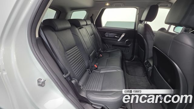 Land Rover Discovery Sport 2020 — photo 19