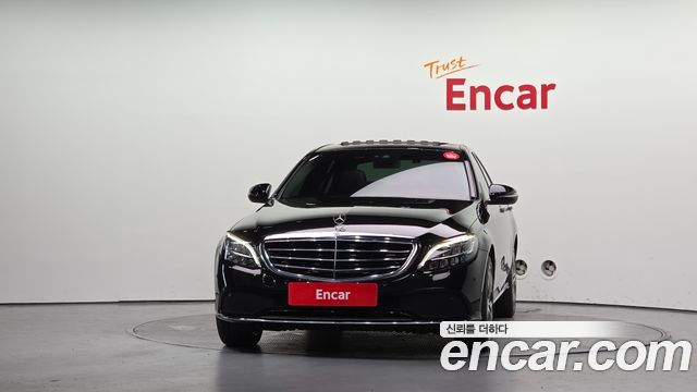 Mercedes-Benz C-Class 2019 — photo 3