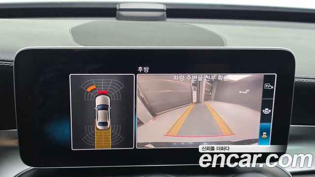Mercedes-Benz C-Class 2019 — photo 26