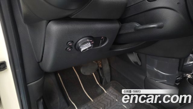 Mini Cooper 2019 — photo 23