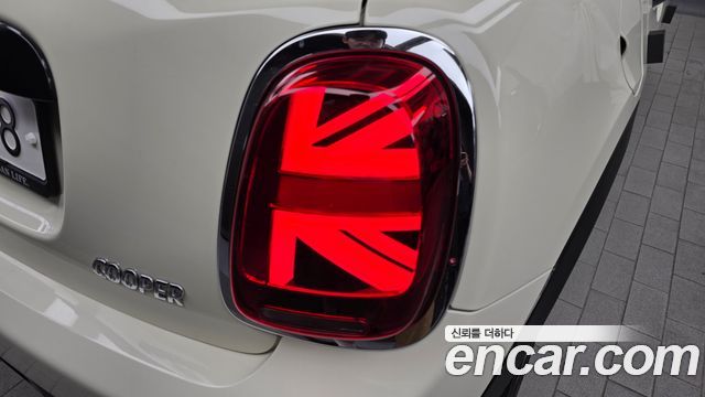 Mini Cooper 2019 — photo 9