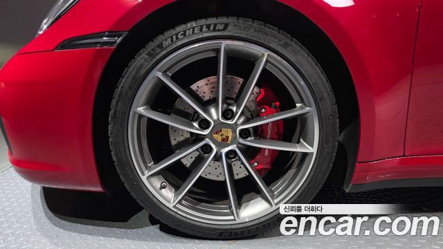Porsche 911 2020 — photo 5