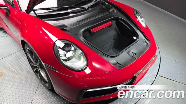 Porsche 911 2020 — photo 6