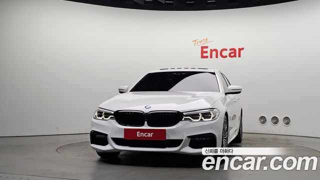 BMW 5-Series 2020 — photo 3