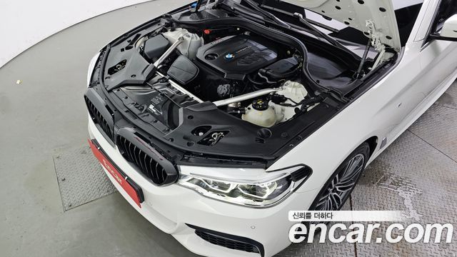 BMW 5-Series 2020 — photo 6