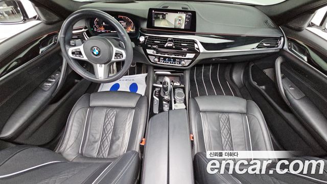 BMW 5-Series 2020 — photo 7
