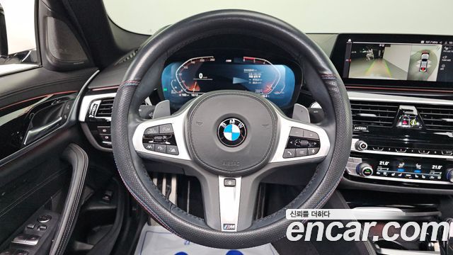 BMW 5-Series 2020 — photo 14