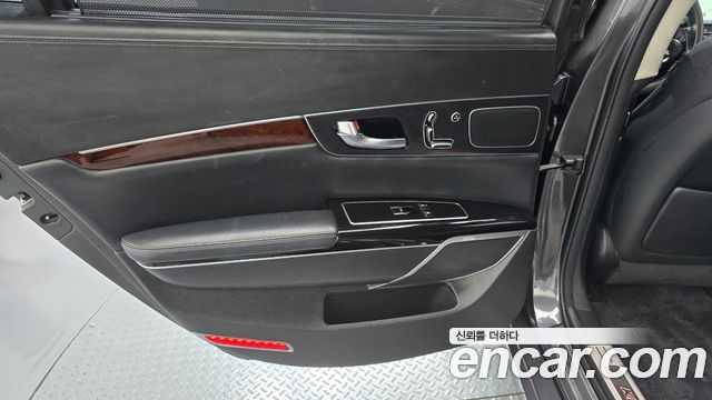 Kia K9 2015 — photo 15