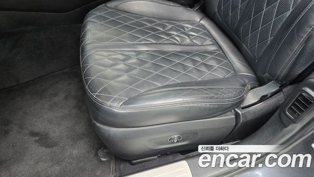 Kia K9 2015 — photo 31