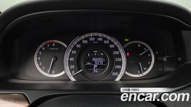 Honda Accord 2016 — photo 8