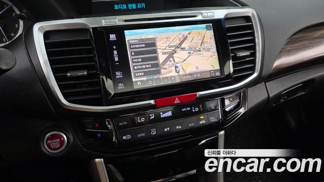 Honda Accord 2016 — photo 14