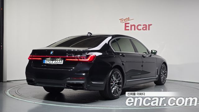 BMW 7-Series 2020 — photo 2