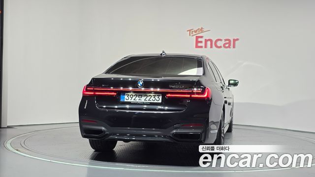 BMW 7-Series 2020 — photo 4