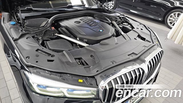 BMW 7-Series 2020 — photo 6