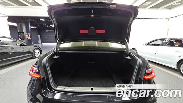 BMW 7-Series 2020 — photo 20