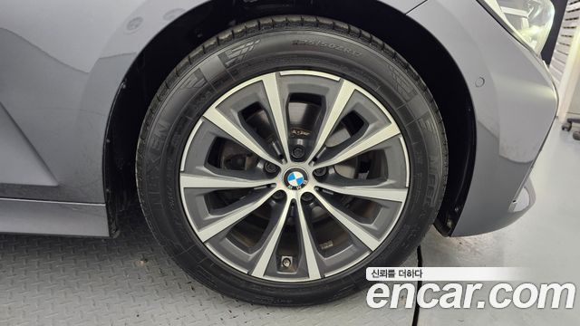 BMW 3-Series 2020 — photo 5