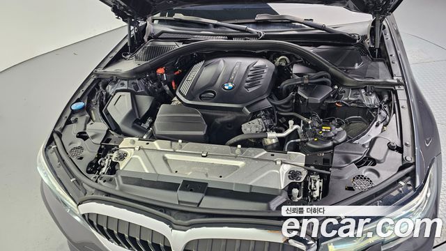 BMW 3-Series 2020 — photo 6