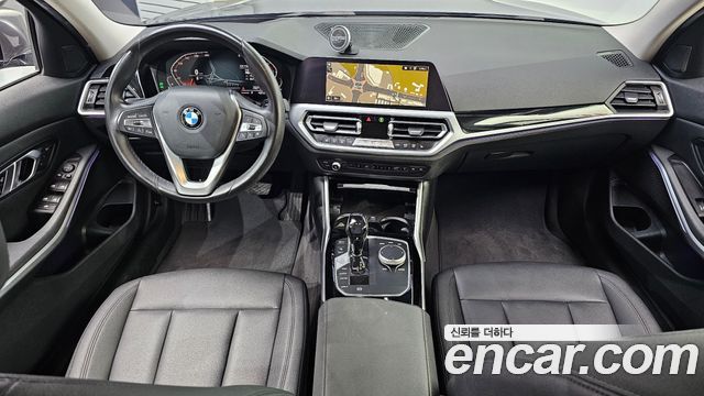 BMW 3-Series 2020 — photo 10