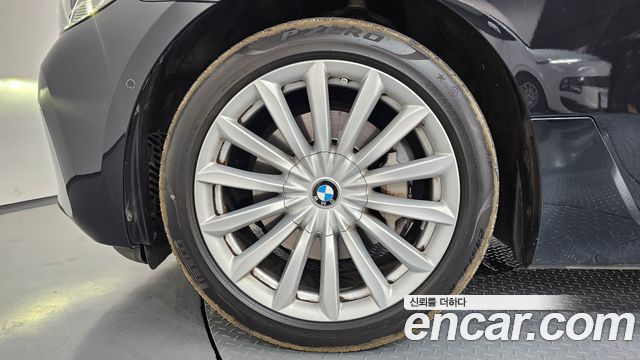 BMW Gran Turismo 2023 — photo 5