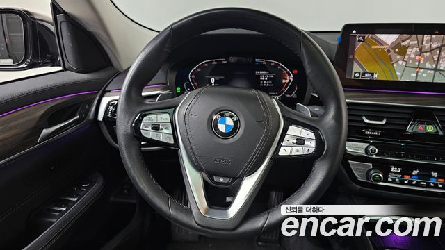 BMW Gran Turismo 2023 — photo 19