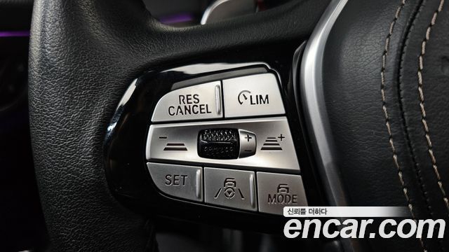 BMW Gran Turismo 2023 — photo 22