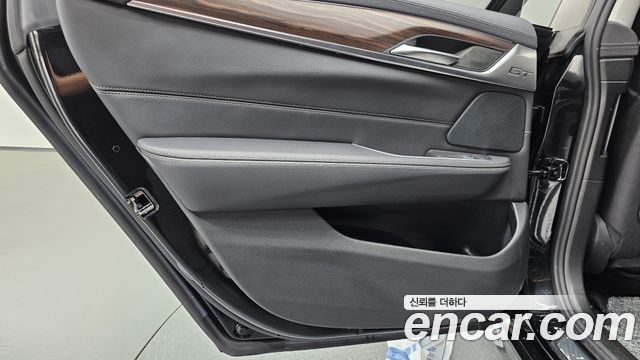 BMW Gran Turismo 2023 — photo 15
