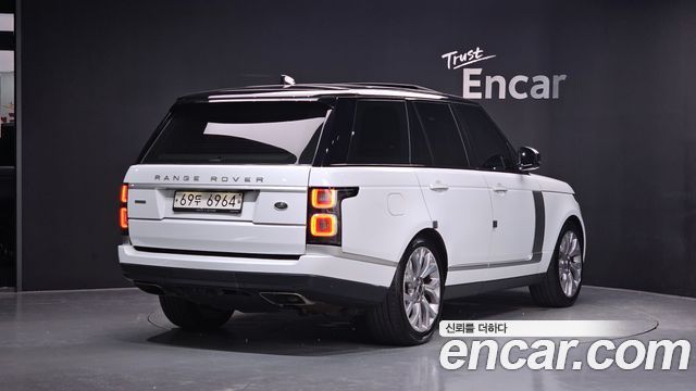 Land Rover Range Rover 2018 — photo 2