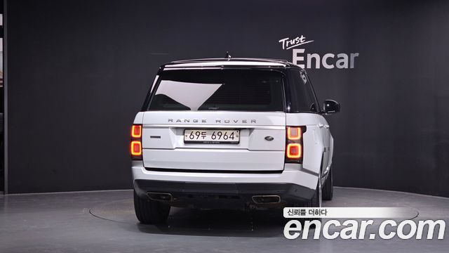Land Rover Range Rover 2018 — photo 4