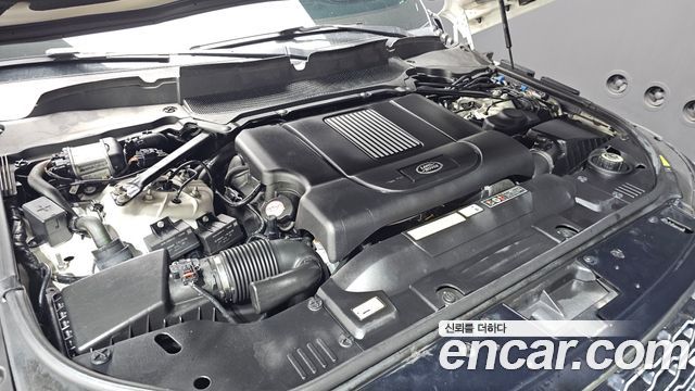 Land Rover Range Rover 2018 — photo 6