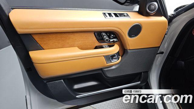 Land Rover Range Rover 2018 — photo 14