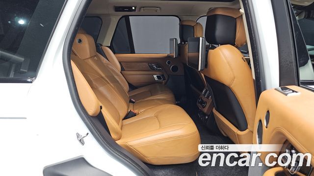 Land Rover Range Rover 2018 — photo 35