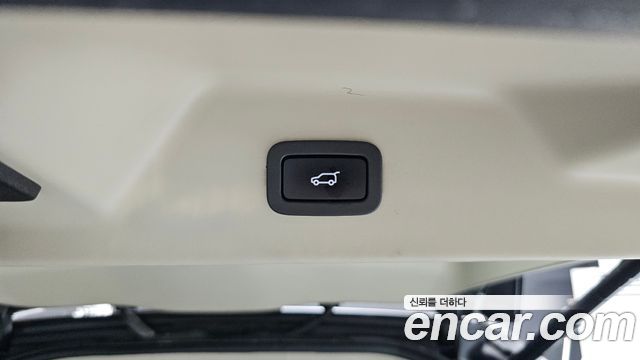 Land Rover Range Rover 2018 — photo 36