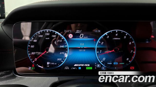 Mercedes-Benz AMG GT 2023 — photo 6