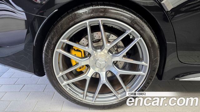 Mercedes-Benz AMG GT 2023 — photo 19