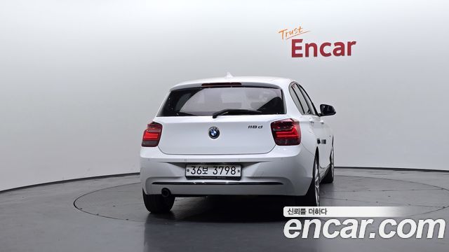 BMW 1-Series 2015 — photo 4