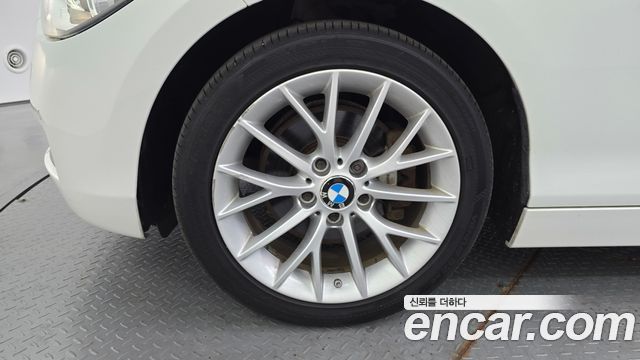 BMW 1-Series 2015 — photo 5