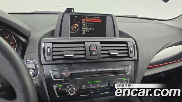 BMW 1-Series 2015 — photo 12