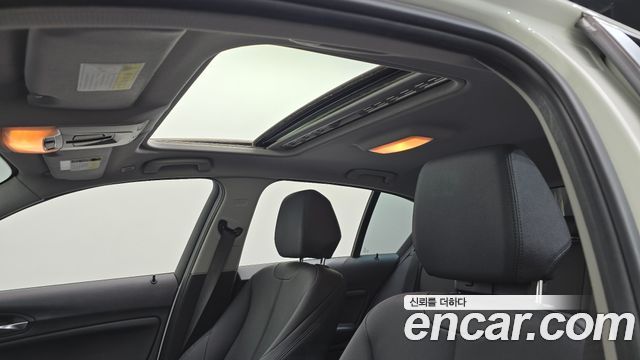 BMW 1-Series 2015 — photo 17