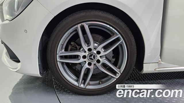 Mercedes-Benz CLA-Class 2018 — photo 5