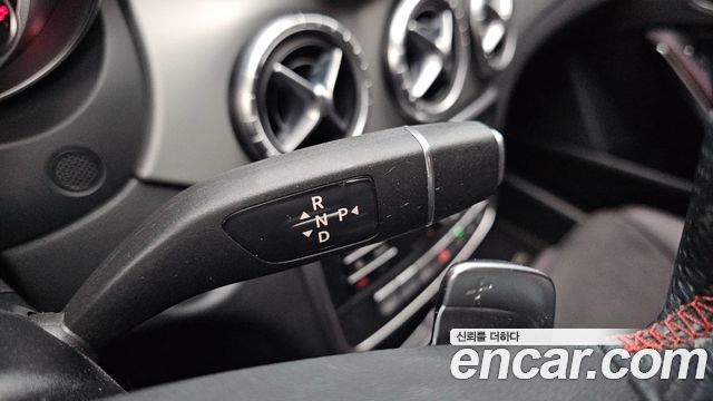 Mercedes-Benz CLA-Class 2018 — photo 12