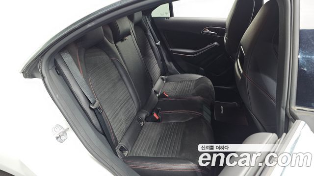 Mercedes-Benz CLA-Class 2018 — photo 17