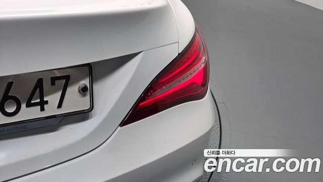 Mercedes-Benz CLA-Class 2018 — photo 9