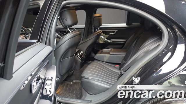 Mercedes-Benz S-Class 2022 — photo 11