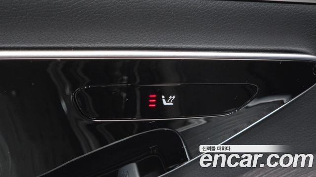Mercedes-Benz S-Class 2022 — photo 18