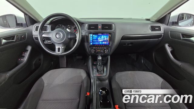 Volkswagen Jetta 2012 — photo 7