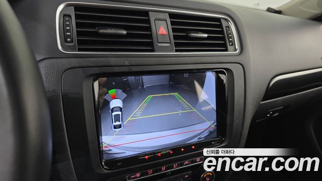 Volkswagen Jetta 2012 — photo 13