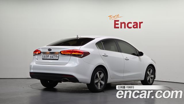 Kia K3 2018 — photo 2