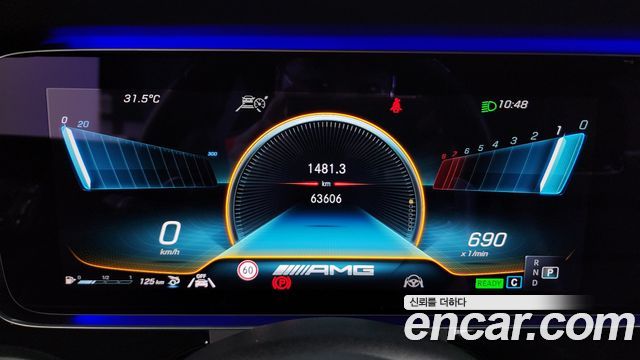 Mercedes-Benz AMG GT 2021 — photo 11