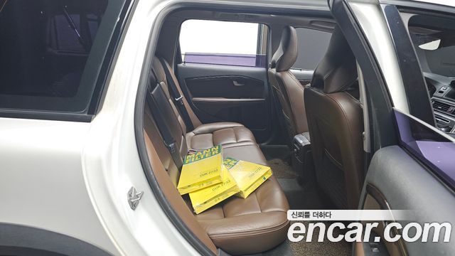 Volvo XC70 2015 — photo 11