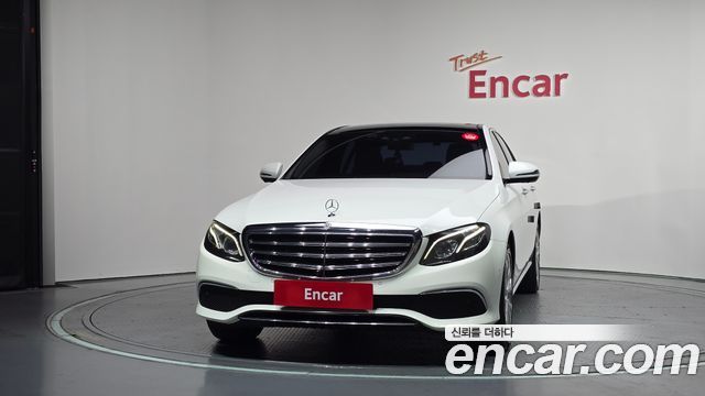 Mercedes-Benz E-Class 2019 — photo 3